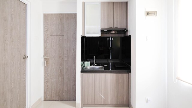 コージー リビング スタジオ アット タマン メラティ スラバヤ アパートメント