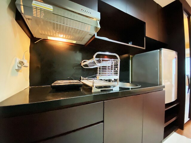 ファンシー アンド ナイス スタジオ アット エル ロイヤル  アパートメント