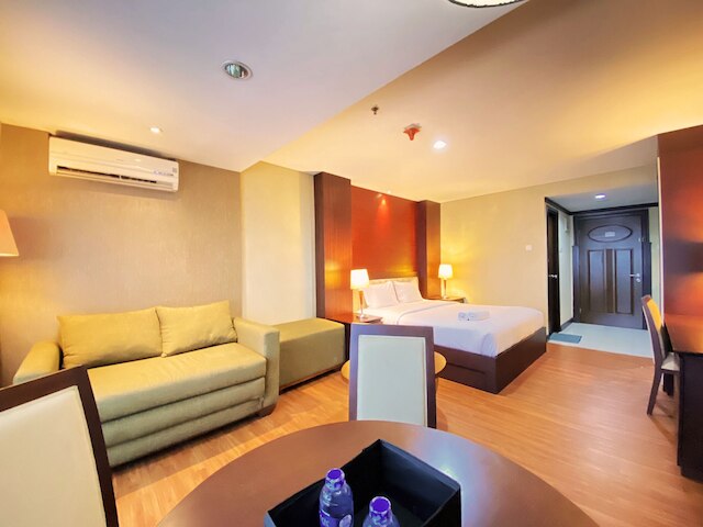 ファンシー アンド ナイス スタジオ アット エル ロイヤル  アパートメント