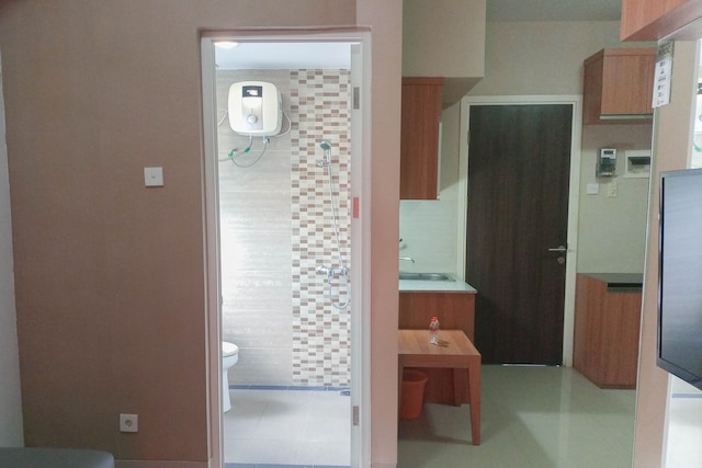 コンフォート アンド ミニマリスト 1ッBーム アット スチューデント キャッスル ジョグジャカルタ  アパートメント