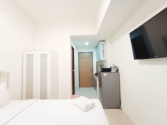 コージー アンド ハイ フロア スタジオ ルーム アット ヴィダ ビュー マカッサル  アパートメント