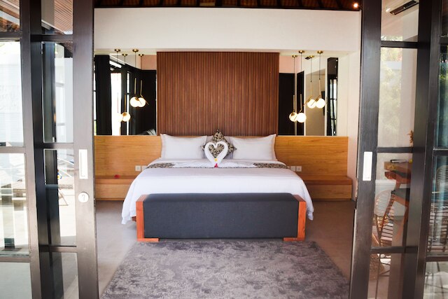 コンズ ヴィラ バリ セミニャック