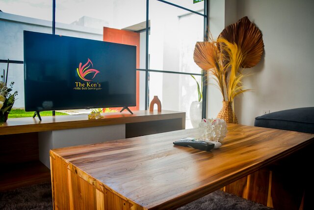 コンズ ヴィラ バリ セミニャック