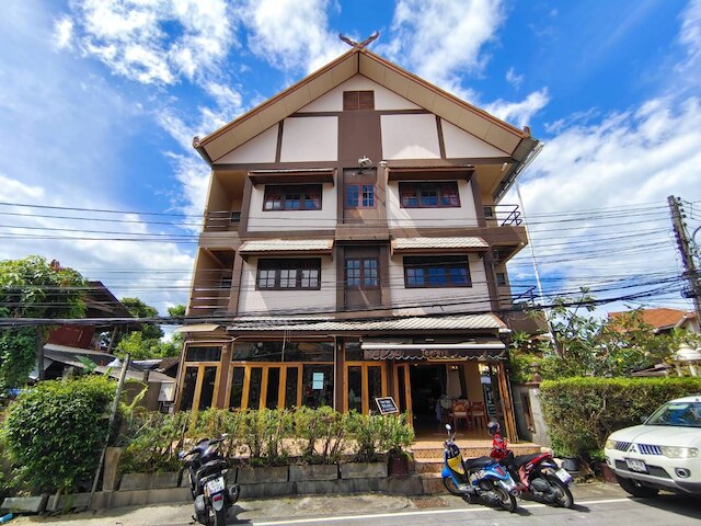 ワウライブティックバイランナオリエンタル