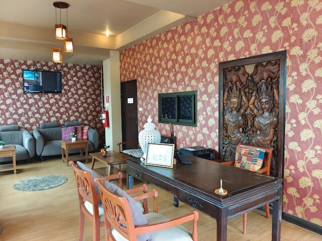 ワウライブティックバイランナオリエンタル