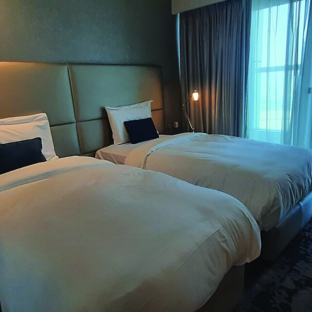 クイルレジデンススリーベッドルームアパートメントウィズファイブスターアメニティーズ