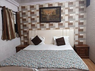 ホテル ホワイトパレス ニザムディーン鉄道St