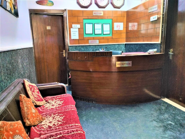 ホテル ホワイトパレス ニザムディーン鉄道St