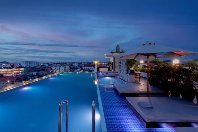 ツーシーズンズ・シェムリアップホテル