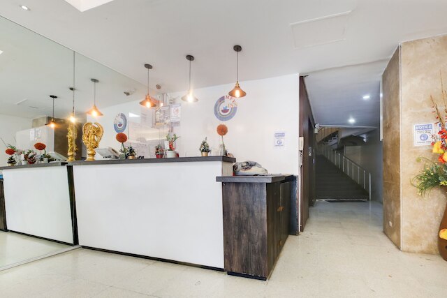 OYO  902 コンフィー  イン マニラ