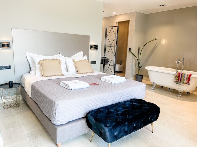 ロイヤルティ・スイーツ・プシーリ