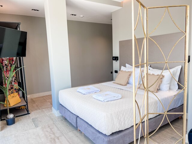 ロイヤルティ・スイーツ・プシーリ