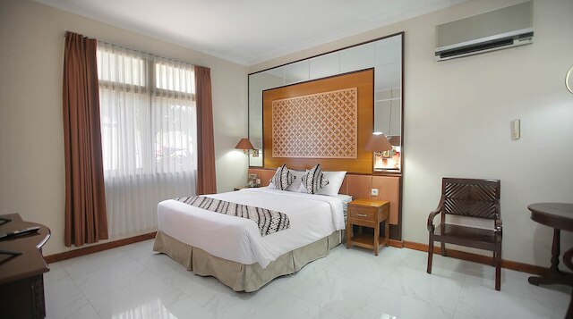 ロイヤル・ブロント・ホテル