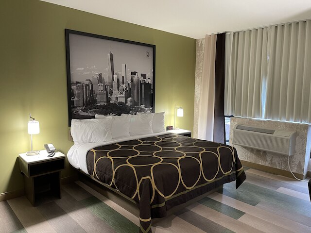 スーパー 8 バイ ウィンダム ブロンクス ニア ボタニカル ガーデン