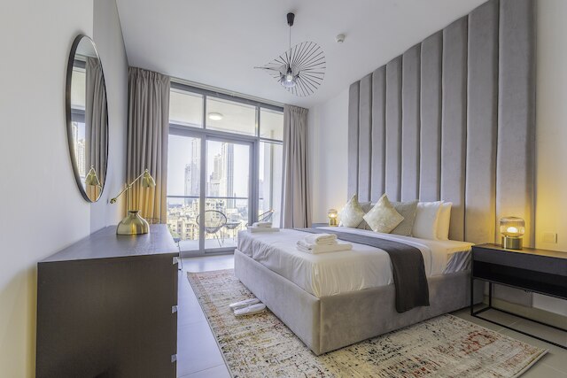 ヌーヴォーアールデコ3BR、ブルジュ&キャナルビュー付き