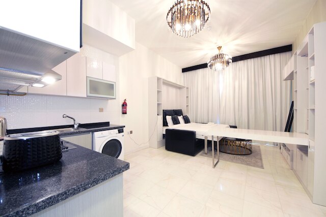 ベイズタワーのスタジオアパート