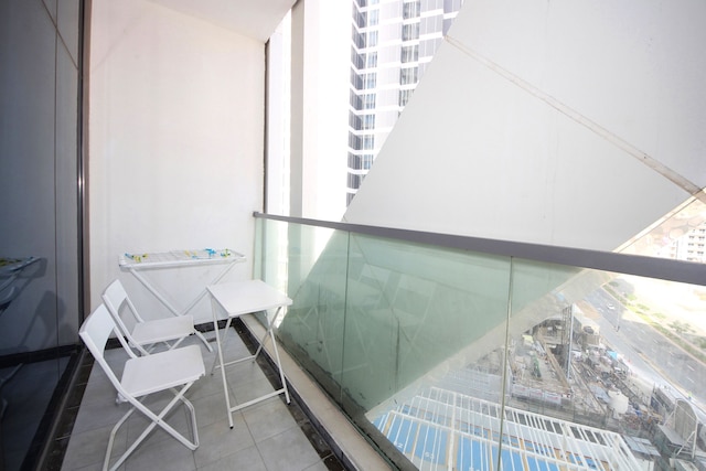 ベイズタワーのスタジオアパート