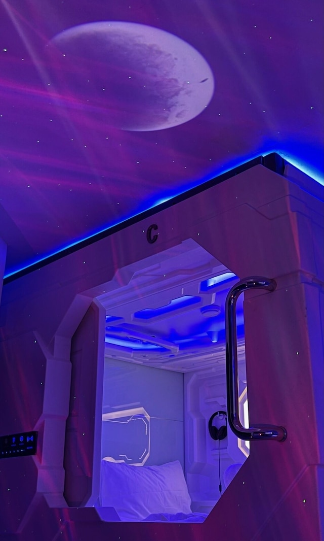 BMAXスペースポッド