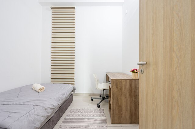 レガシ・カンプン・バル・バイ・エアホスト