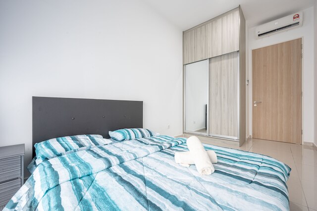 レガシ・カンプン・バル・バイ・エアホスト