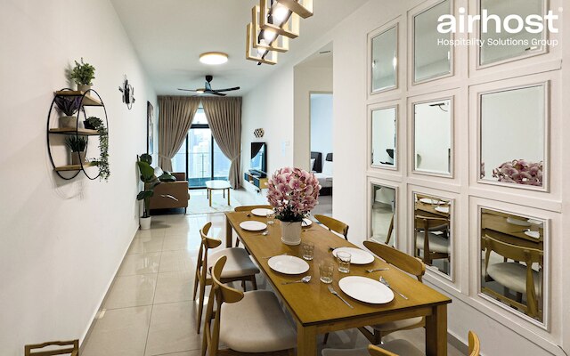 レガシ・カンプン・バル・バイ・エアホスト