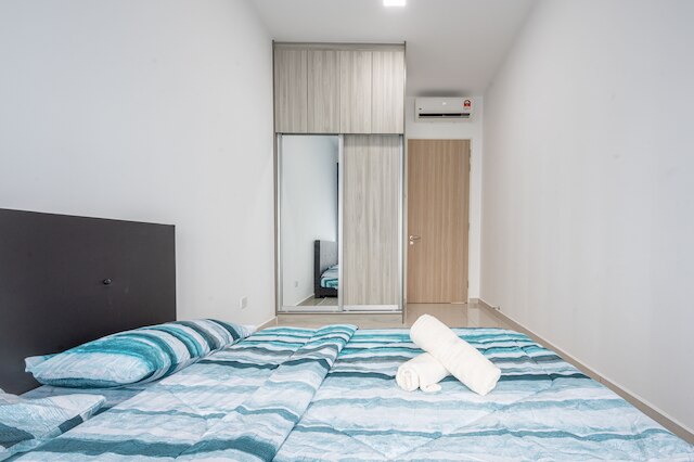 レガシ・カンプン・バル・バイ・エアホスト