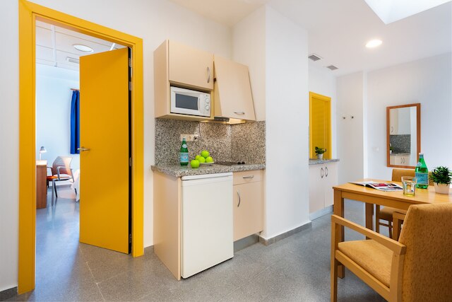 ミカンパス レクタル エスタニスラオ デル カンポ - スチューデンツ レジデンス