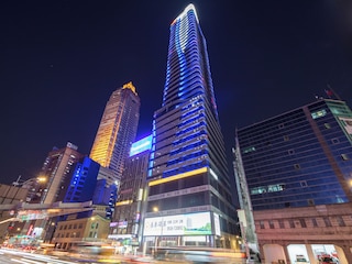 Roaders Plus Hotel Theme