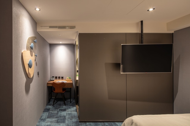 Roaders Plus Hotel Taipei Station