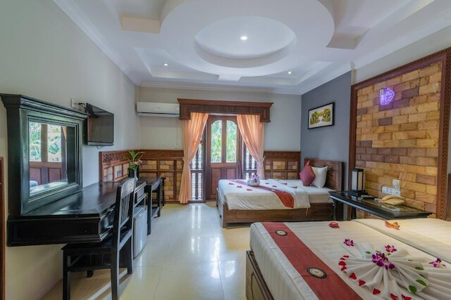 キングス・ラグジュアリーホテル