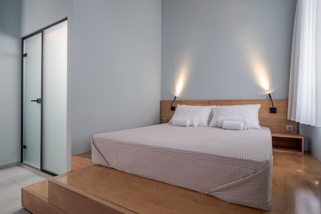 ツイン・サークル・アテネ