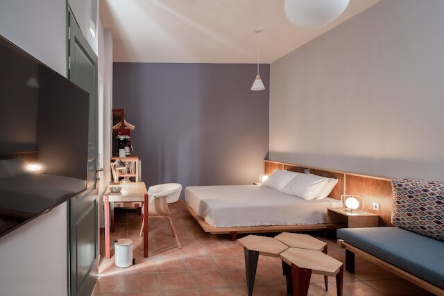 ツイン・サークル・アテネ