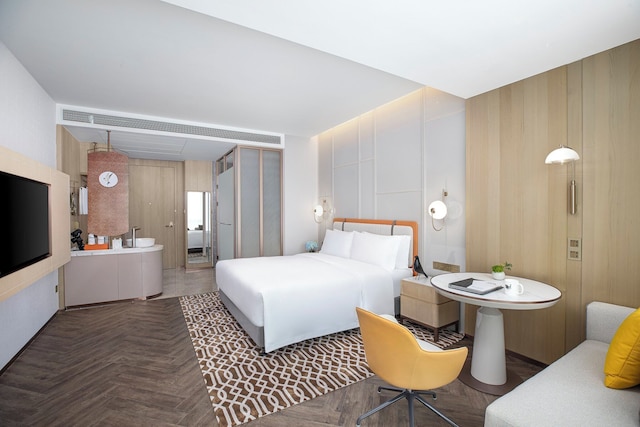 voco Chongqing Chaotianmen by IHG