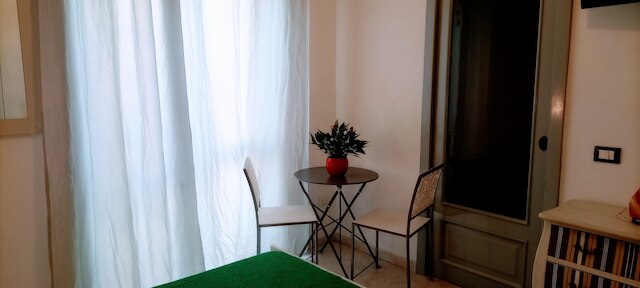 ロブレー スタジオ イン ザ ヒストリカル センター オブ パレルモ