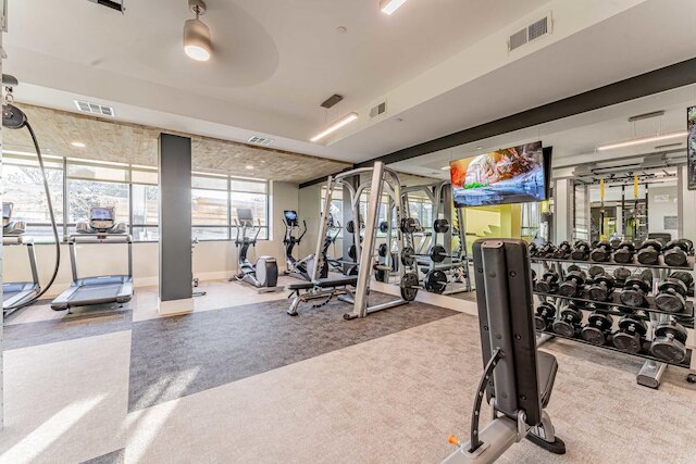 クウェイント キング ベッド 1 ベッドルーム 5 ミン トゥ ダウンタウン