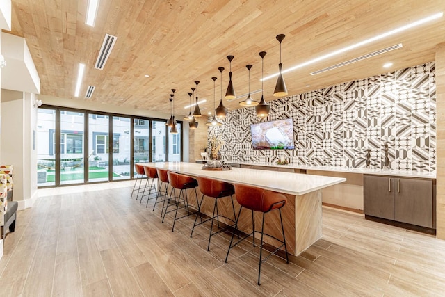 トップ フロア ソコ 2 ベッドルーム キング スイート 8 ミン トゥ ダウンタウン