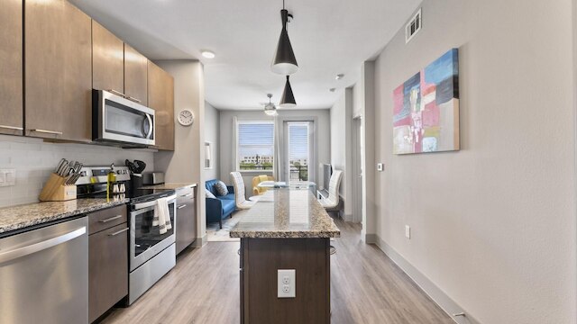 モダン 1 ベッドルーム キング スイート クロース トゥ ダウンタウン ウW ファスト WiFi