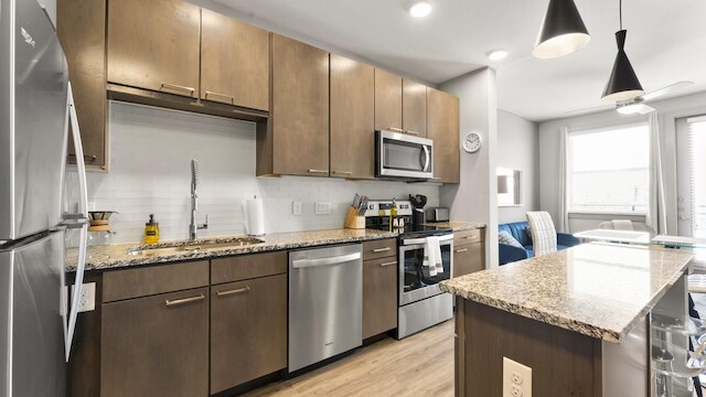 モダン 1 ベッドルーム キング スイート クロース トゥ ダウンタウン ウW ファスト WiFi