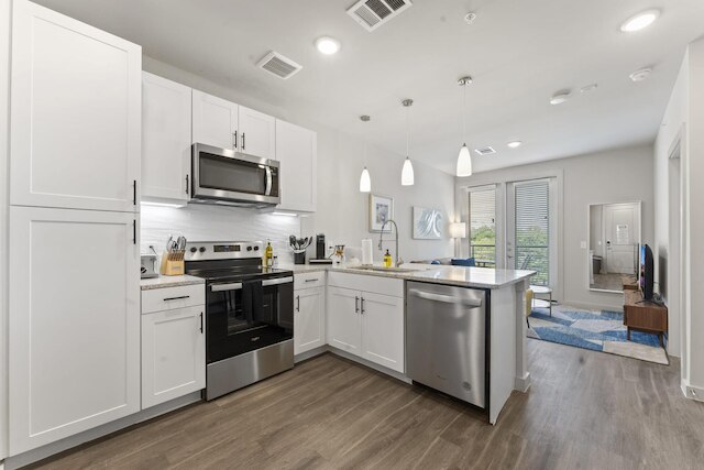 プライム ソコ コージー 1ベッドルーム キング スイート ウィズ プール パーキング