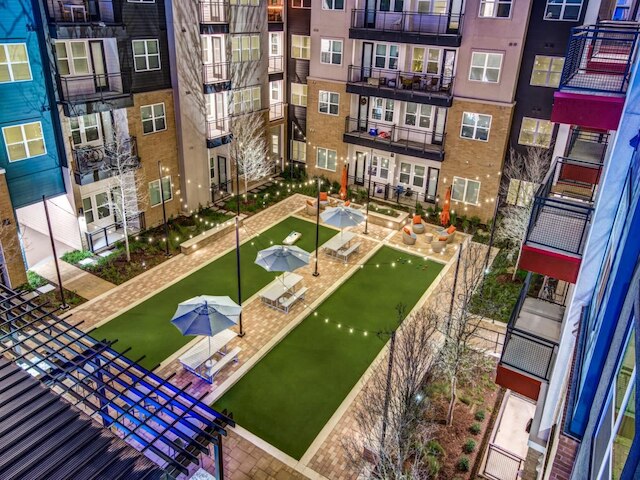 トレンディー1 ベッドルーム キング スイート クロース トゥ ダウンタウン W ファスト WiFi