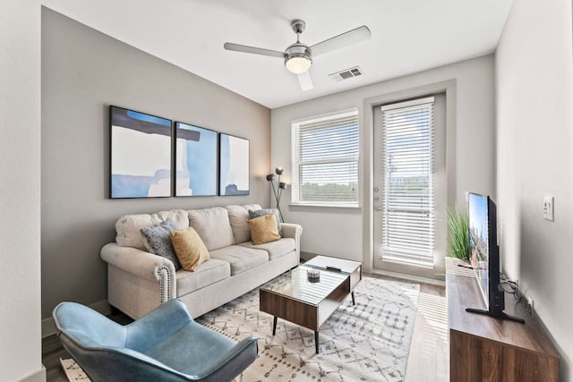 トレンディー1 ベッドルーム キング スイート クロース トゥ ダウンタウン W ファスト WiFi