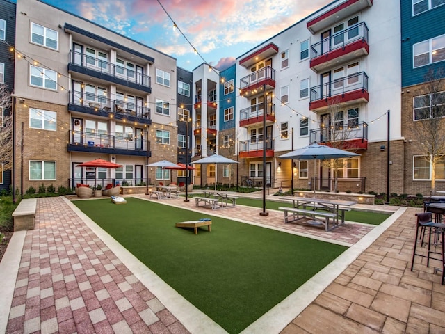 ラックス 1 ベッドルーム キング スイート クロース トゥ ダウンタウン ウW ファスト WiFi