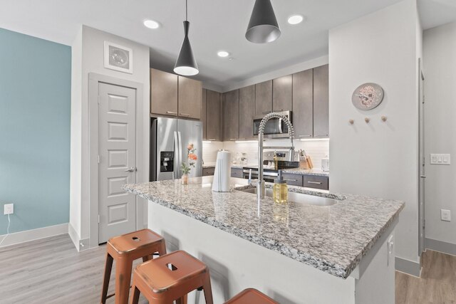 エアリー1 ベッドルーム キング スイート クロース トゥ ダウンタウン ウW ファスト WiFi