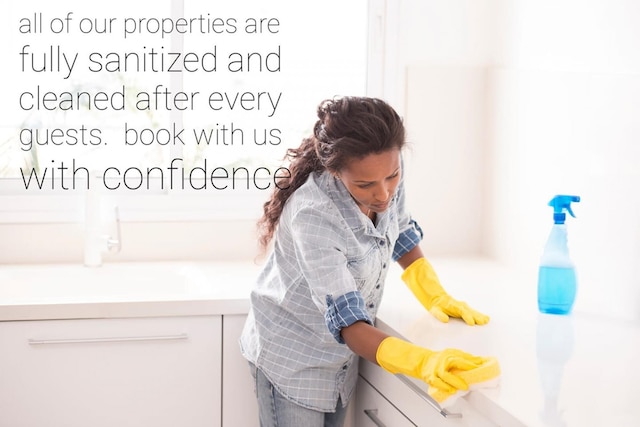 エアリー1 ベッドルーム キング スイート クロース トゥ ダウンタウン ウW ファスト WiFi