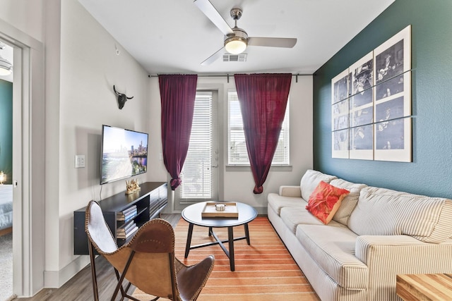 コムフィー1 ベッドルーム キング スイート クロース トゥ ダウンタウン ウW ファスト WiFi