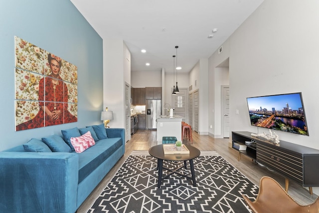 グランド1 1ッドルーム キング スイート クロース トゥ ダウンタウン ウW ファスト WiFi