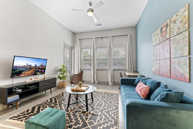 グランド1 1ッドルーム キング スイート クロース トゥ ダウンタウン ウW ファスト WiFi