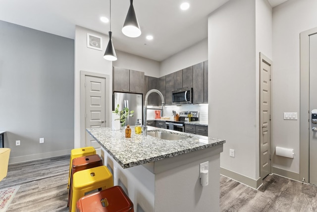 アップスケール 1 ベッドルーム キング スイート クロース トゥ ダウンタウン W ファスト WiFi