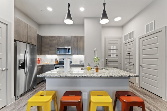 アップスケール 1 ベッドルーム キング スイート クロース トゥ ダウンタウン W ファスト WiFi