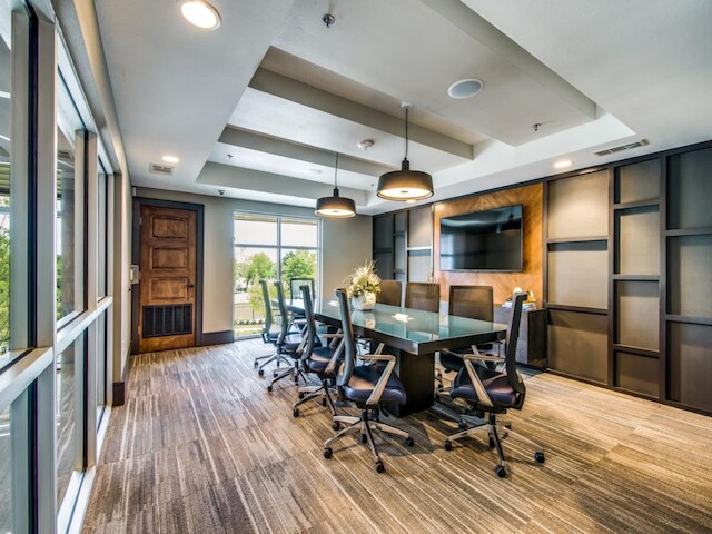 トランキィル 1ッドルーム キング スイート クロース トゥ ダウンタウン ウW ファスト WiFi